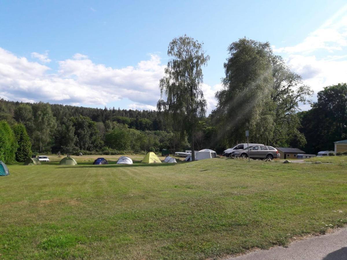 Hunnebergs Gard Hostel & Camping Vargon Exteriör bild